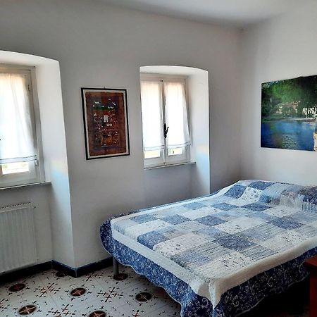 La Casa Nel Borgo Apartment เตลลาโร ภายนอก รูปภาพ
