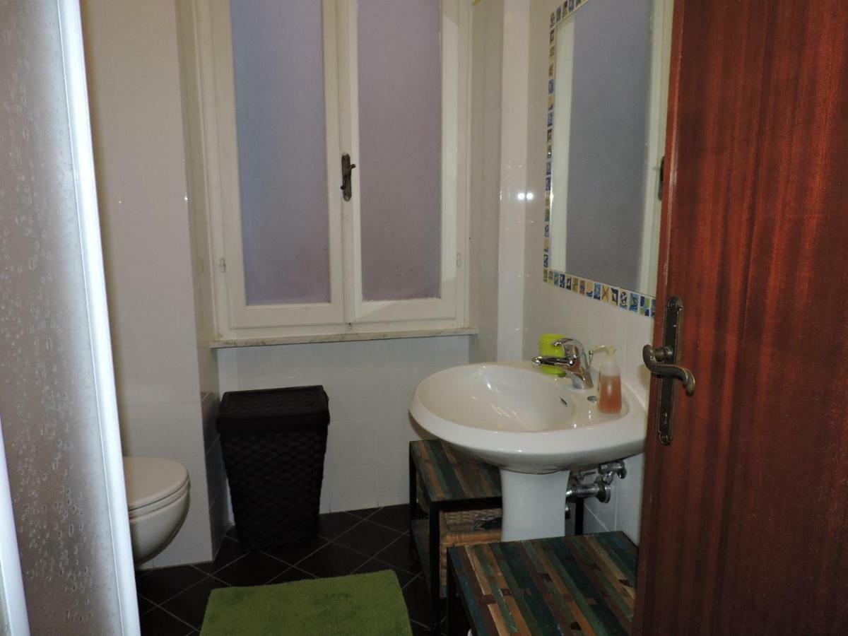 La Casa Nel Borgo Apartment เตลลาโร ภายนอก รูปภาพ