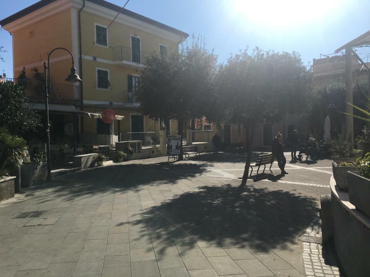La Casa Nel Borgo Apartment เตลลาโร ภายนอก รูปภาพ